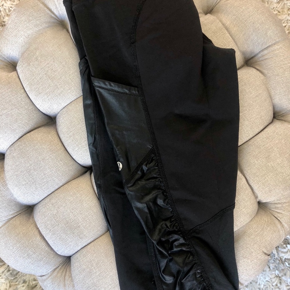 LULULEMON CROP LEGGING